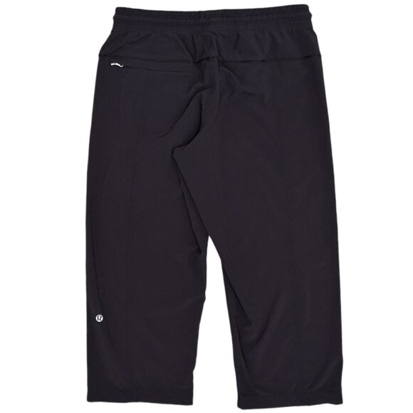 Lululemon Low-Rise Step Lively Lightweight Loose Crop Pants in Black Size 4 - Picture 4 of 16